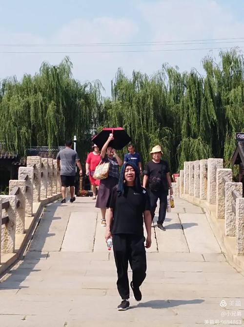 八一前夕又叙战友情