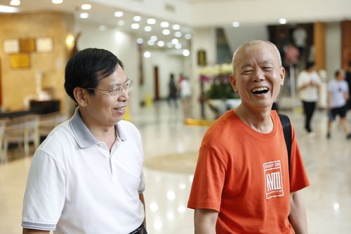 三年同学情,一世心相牵&mdash;&mdash;华南师大中文系79届毕业40周年聚会(相见篇
